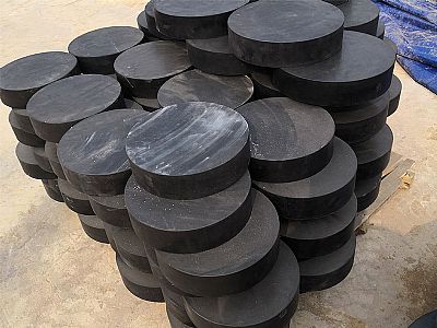 隆阳区板式橡胶支座由若干层橡胶片与薄钢板经加压硫化